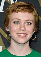 Sophia Lillis nude