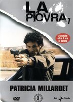 La piovra 7 - Indagine sulla morte del commissario Cattani tv-show nude scenes